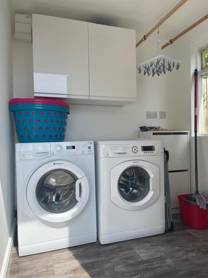 Palm House Apartment Widnes Bagian luar foto