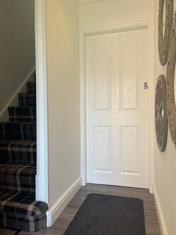 Palm House Apartment Widnes Bagian luar foto