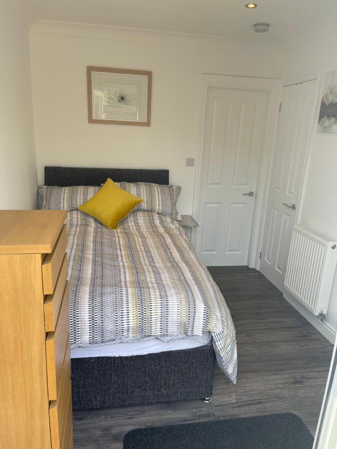 Palm House Apartment Widnes Bagian luar foto