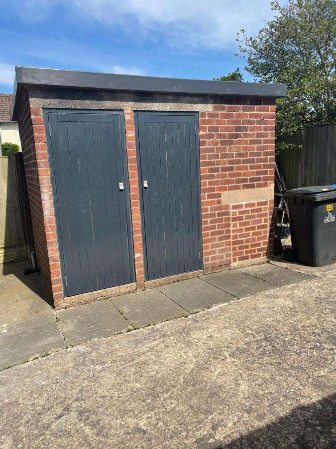Palm House Apartment Widnes Bagian luar foto