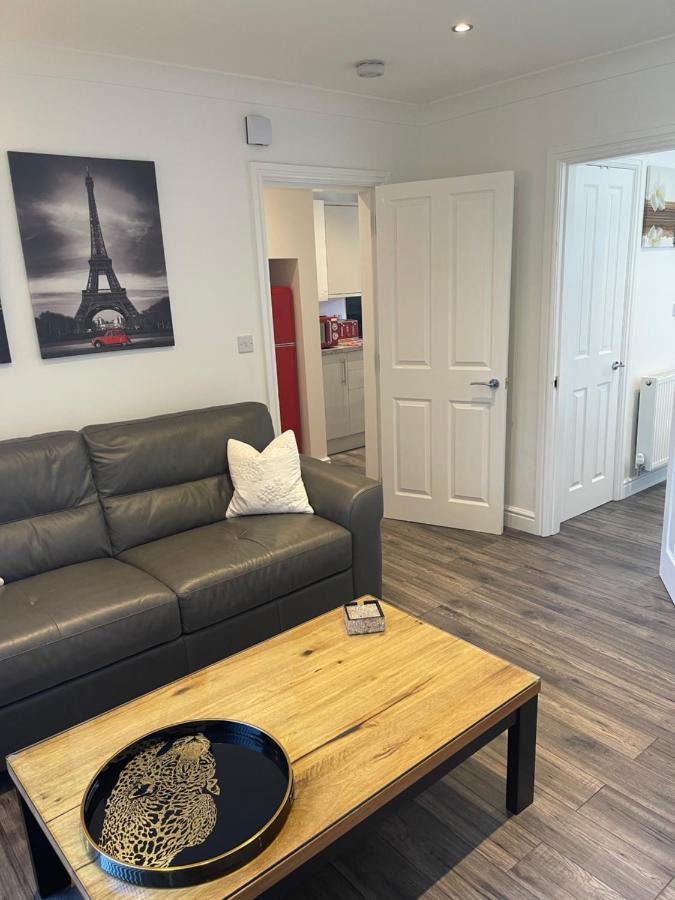 Palm House Apartment Widnes Bagian luar foto