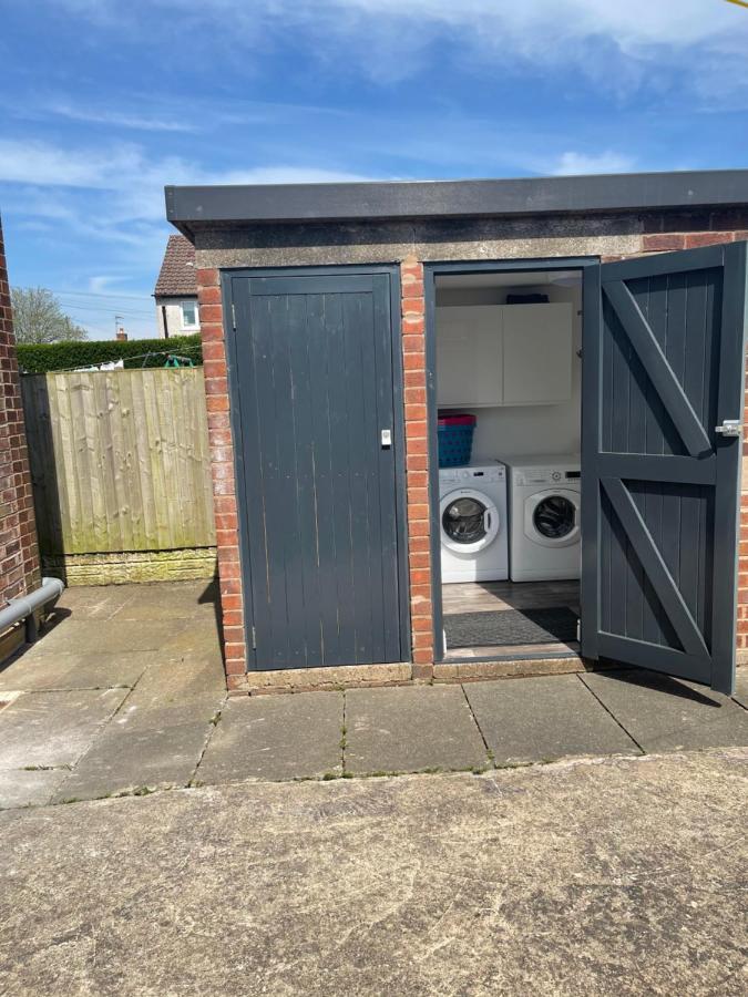 Palm House Apartment Widnes Bagian luar foto